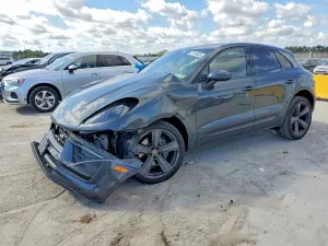 Porsche Macan 2.0L 4 2022
