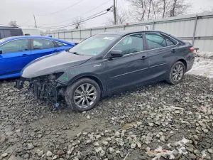 Toyota Camry HYBRID 2.5L 4 2017
