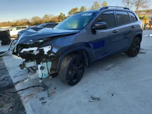 Jeep Cherokee LATITUDE PLUS 2.4L 4 2019