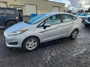Ford Fiesta SE 1.6L 4 2015