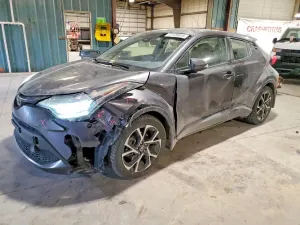 Toyota C-HR XLE 2.0L 4 2021