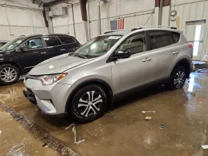 Toyota Rav4 LE 2.5L 4 2018
