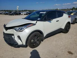 Toyota C-HR XLE 2.0L 4 2021