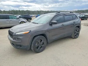 Jeep Cherokee LATITUDE 3.2L 6 2018