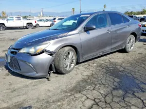 Toyota Camry LE 2.5L 4 2017
