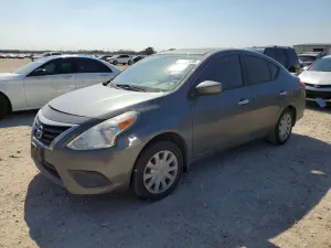 Nissan Versa S 1.6L 4 2016