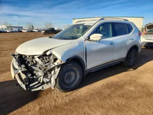 Nissan Rogue S 2.5L 4 2020