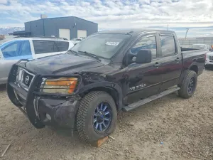 Nissan Titan S 5.6L 8 2015