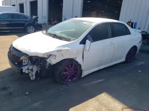 Toyota Corolla BASE 1.8L 4 2010