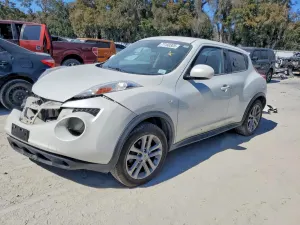 Nissan Juke S 1.6L 4 2013