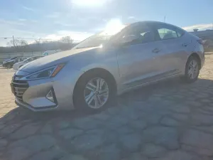 Hyundai Elantra SEL 2.0L 4 2020