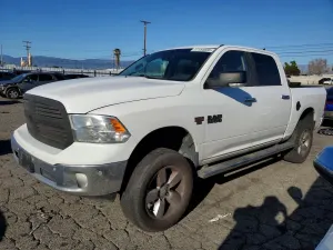 RAM 1500 SLT 5.7L 8 2014