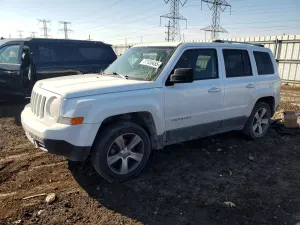 Jeep Patriot LATITUDE 2.0L 4 2016