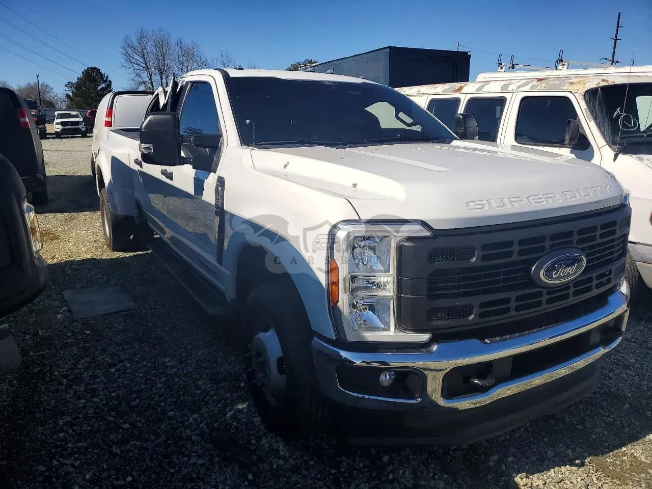 Ford F-350 SUPER DUTY 6.7L 8 2024