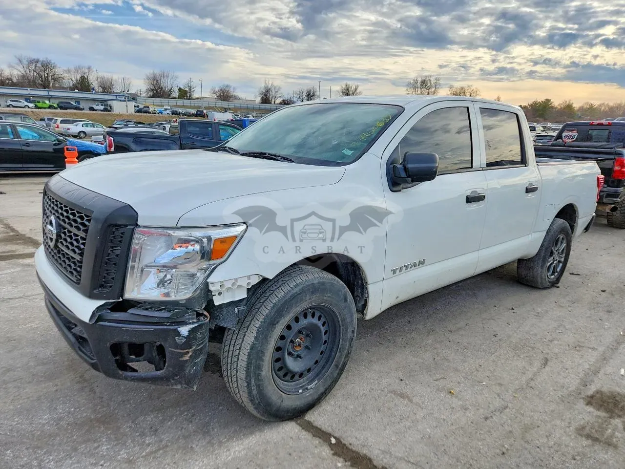 Nissan Titan S 5.6L 8 2018