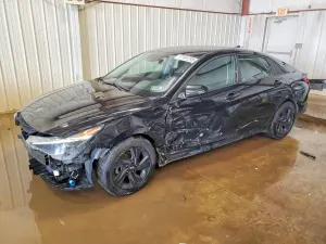 Hyundai Elantra SEL 2.0L 4 2021