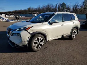 Nissan Rogue SV 2.5L 4 2021