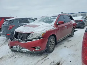 Nissan Pathfinder S 3.5L 6 2014