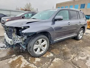 Toyota Highlander LIMITED 3.5L 6 2013