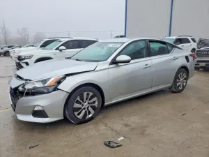 Nissan Altima S 2.5L 4 2020