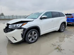 Toyota Highlander 3.5L 6 2017