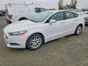 Ford Fusion SE 2.5L 4 2015