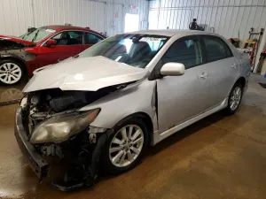 Toyota Corolla BASE 1.8L 4 2010