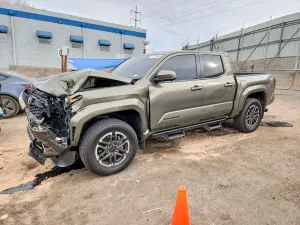 Toyota Tacoma DOUBLE CAB 2.4L 4 2024