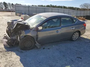 Nissan Sentra S 1.8L 4 2016