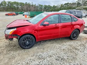 Ford Focus SES 2.0L 4 2010