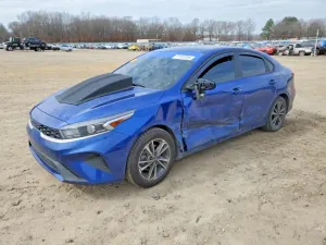 Kia Cerato / Forte / K3 LX 2 L 4 2024