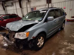 Chrysler Town & Country TOURING 3.8L 6 2009