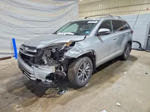 Toyota Highlander SE 3.5L 6 2019