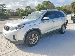 Kia Sorento LX 2.4L 4 2015