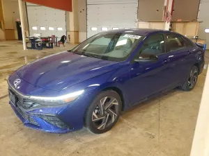Hyundai Elantra 2.0L 4 2025