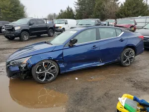 Nissan Altima SR 2.5L 4 2024