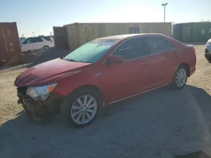 Toyota Camry HYBRID 2.5L 4 2014