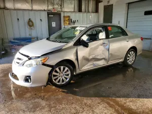 Toyota Corolla BASE 1.8L 4 2012