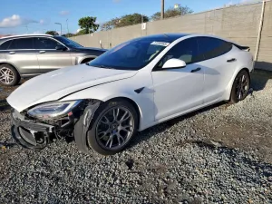 Tesla Model S 2021
