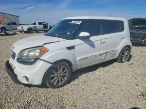Kia Soul + 2.0L 4 2012