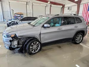 Jeep Cherokee LATITUDE PLUS 2.4L 4 2019