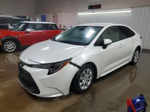 Toyota Corolla LE 1.8L 4 2020