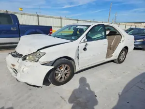Toyota Camry LE 3.0L 6 2006