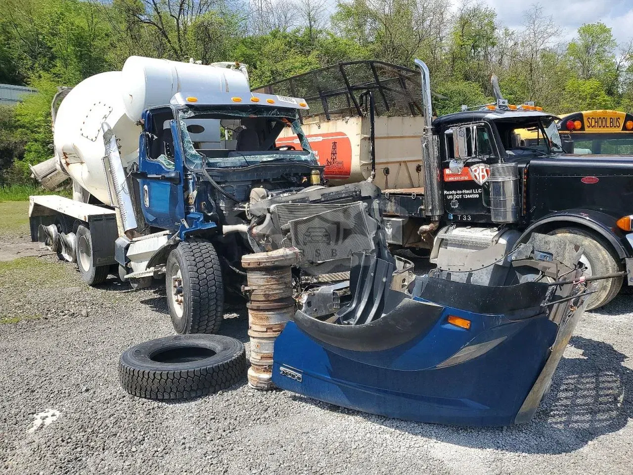 International HX Series 12.4L 6 2023