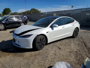 Tesla Model 3 2025