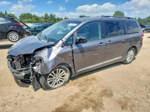Toyota Sienna 3.5L 6 2011