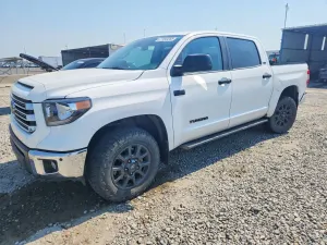 Toyota Tundra 5.7L 8 2021