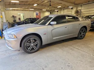 Dodge Charger 5.7L 8 2014