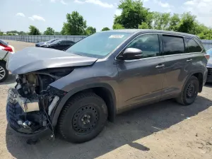 Toyota Highlander 3.5L 6 2015