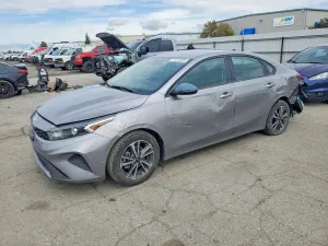 Kia Cerato / Forte / K3 2 L 4 2023